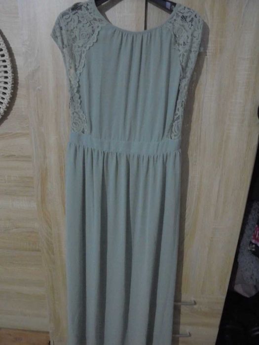 Sukienka długa na  na studniówkę, bal itp.marki About You