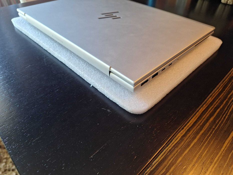 Hp Elitebook 640 G11 / I5 Ultra 135u / memória 24Gb / ssd 256gb