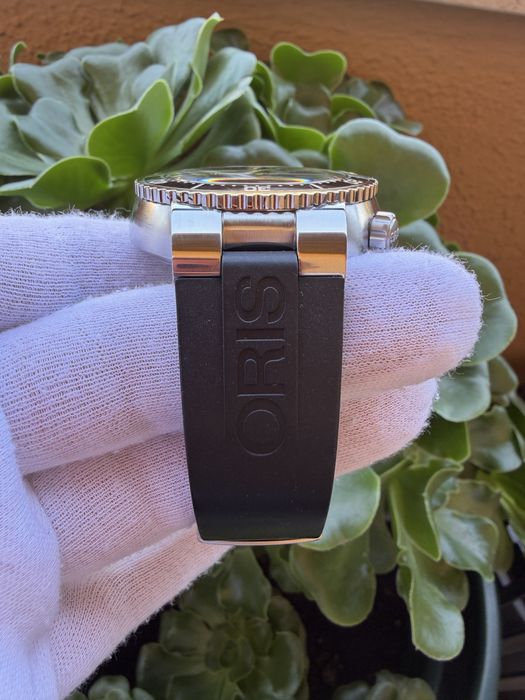 Oris Small Second Divers 1000m Automatico