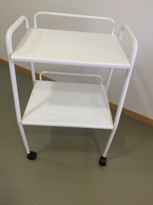 Carrinho de apoio para dar na zona de Braga