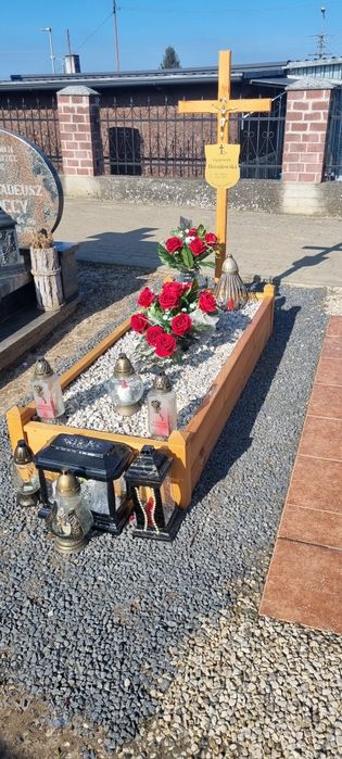 Obudowa grobu URNOWA skrzynka nagrobna PRODUCENT