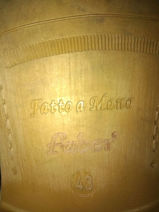 Продам кожаные туфли