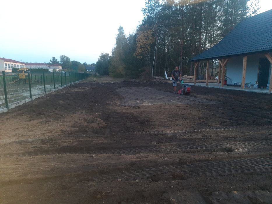 Uslugi minikoparka koparka układanie kostki prace ziemne hydranty