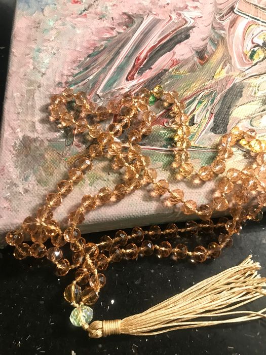 Naszyjnik z kryształków szklanych. Mala