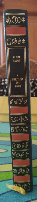Livros antigos capa rija