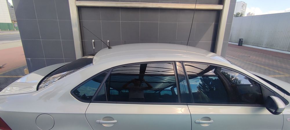 Volkswagen polo sedan