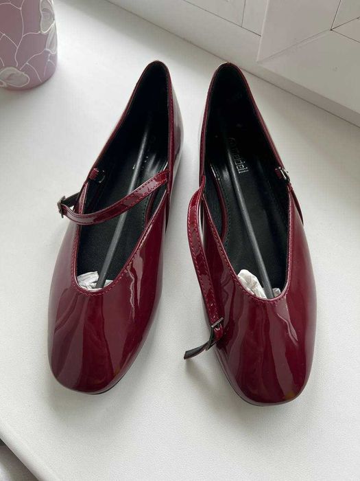 Жіночі лаковані туфлі Meideli (р. 36) 23 см