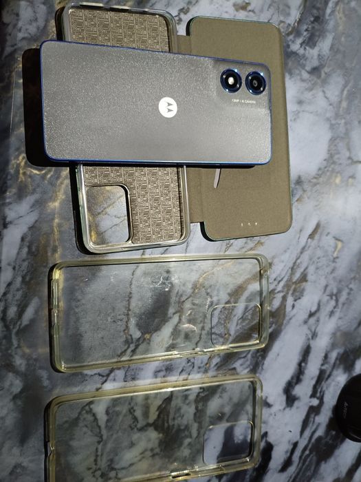 Телефон Motorola Moto E14