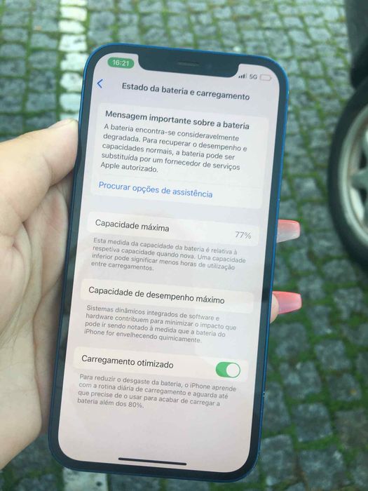 Vendo iPhone 12 em bom estado