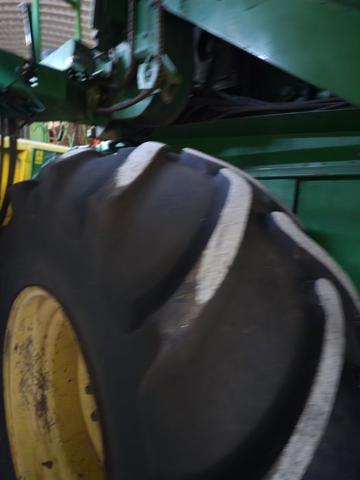 Комбайн ДЖОН ДІР 9650 STS, JOHN DEERE, ВІЗОК, жатка 7.6 м, 625 R, 2001