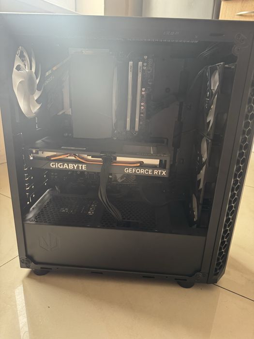 Komputer stacjonarny