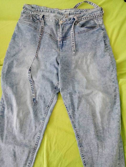 Jeansy MOM FIT. Oversize