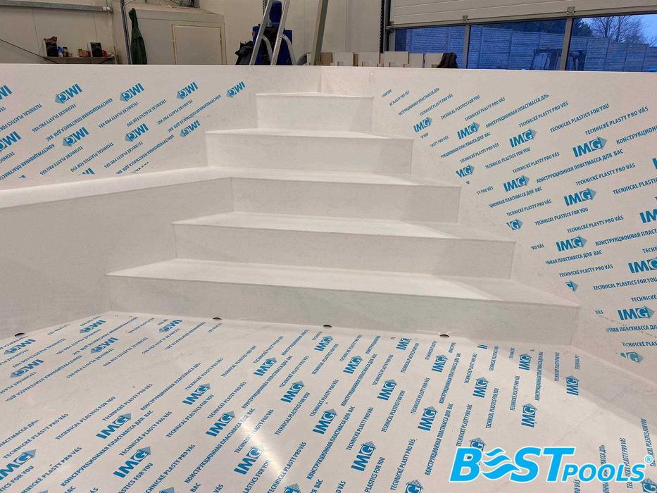 Polipropylenowy basen Mallorca 8x3x1.5m marki Bestpools