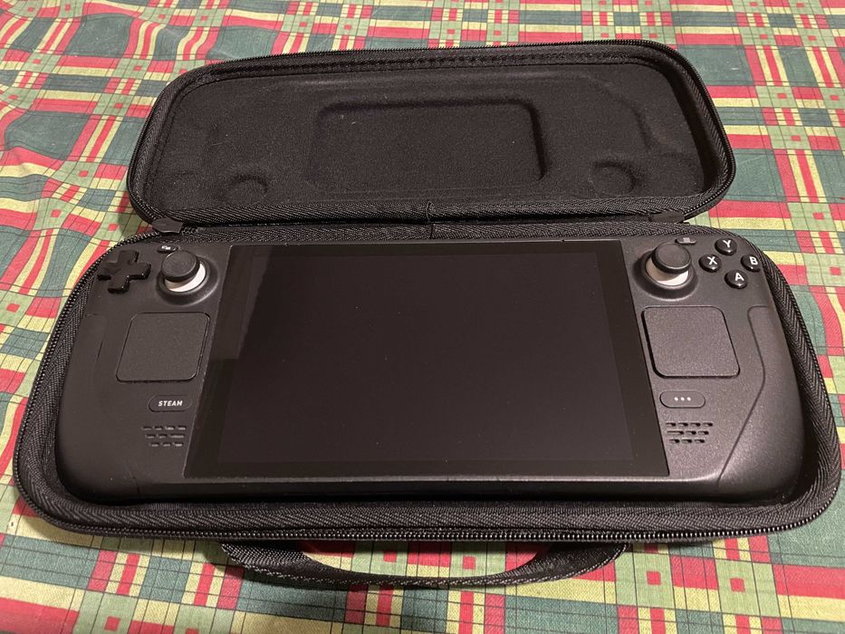 Steam Deck LCD 1Tb + cartão SD 256Gb