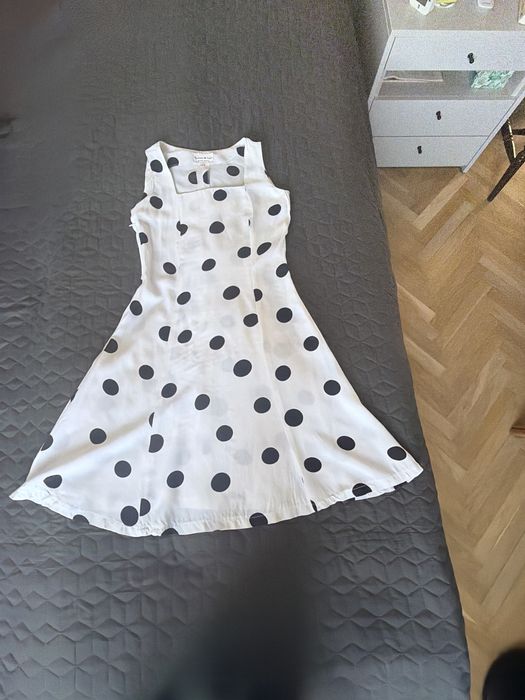 letnia sukienka w grochy S