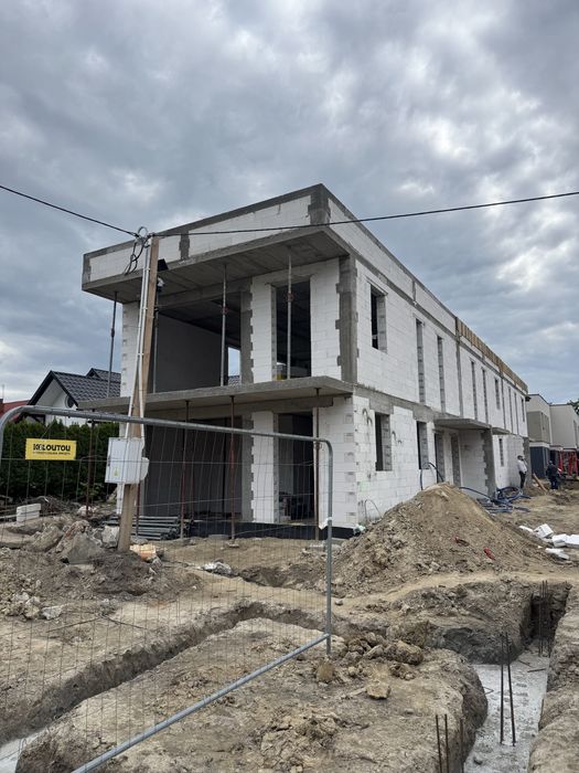 Przyjme zlecenie na budowe domow od podstaw
