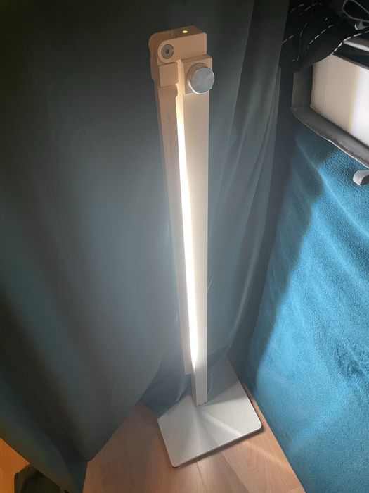 Profesionalna liniowa lampa marki lumeline