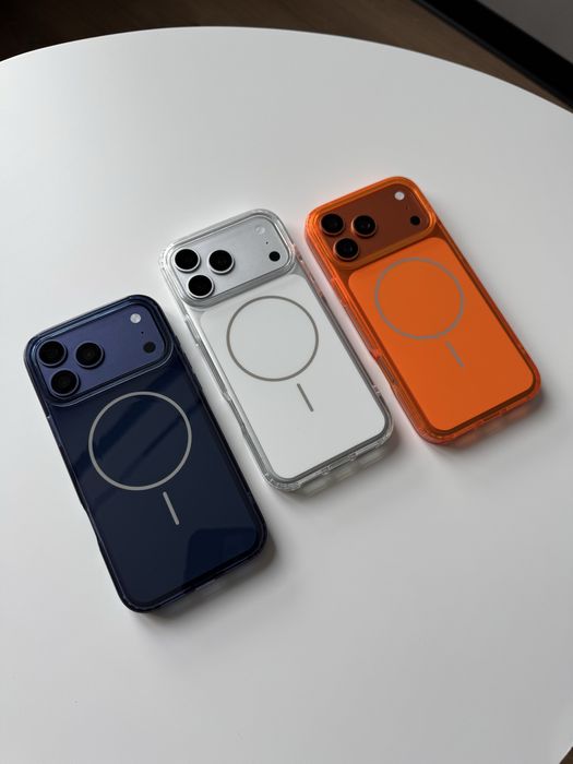 Чохол Glossy Case with MagSafe для 17 серії
