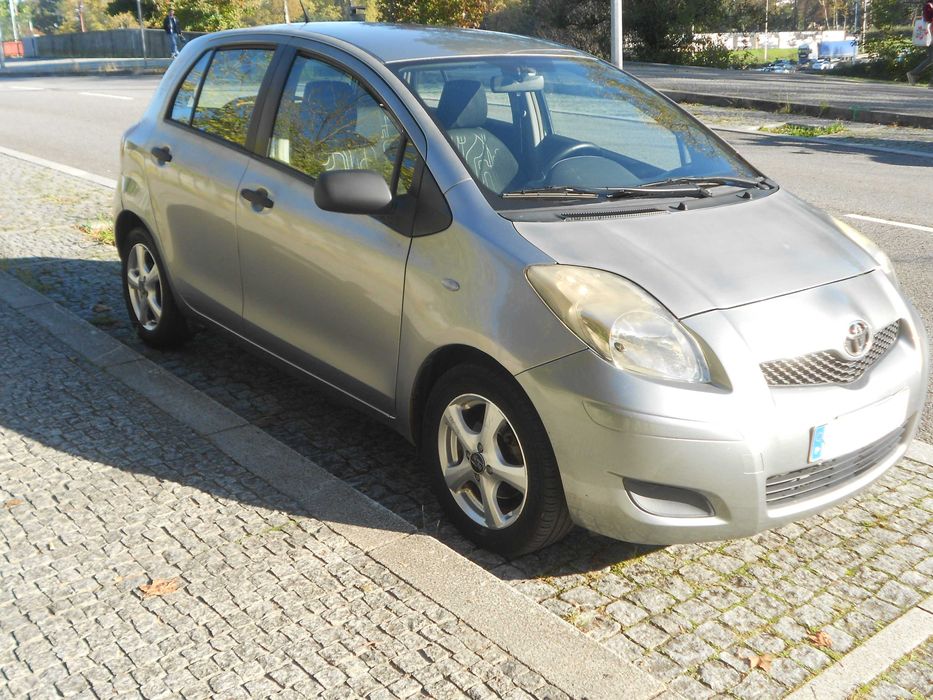 TOYOTA  YARIS  1.4  SOL  D-4D   90 Cv c/  AC  e  Filtro de Partículas