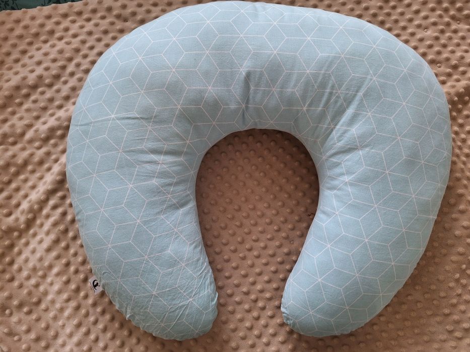 Подушка для годування