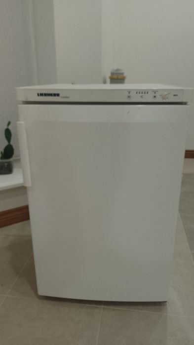 LIEBHERR 

GS 1323 Index 24A/001

Service-Nr/No. Service: 9990533-01