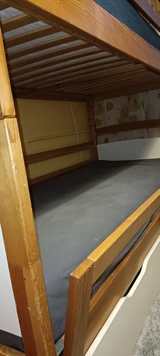 Łóżko piętrowe drewniane 2 szuflady