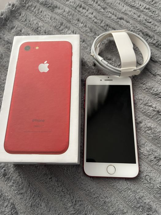 iphone 7 з коробкою та шнуром в комплекті