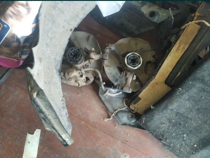 Гольф 2     Golf 2 підрамник