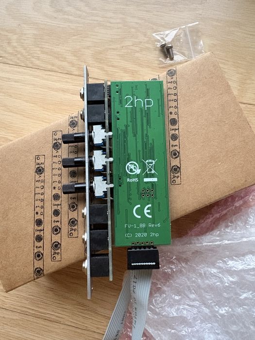 Modulo sintetizador eurorack 2HP Verb