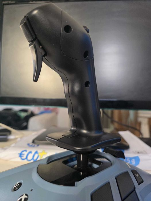 Joystick Thrustmaster Airbus Xbox/PC Como Novo