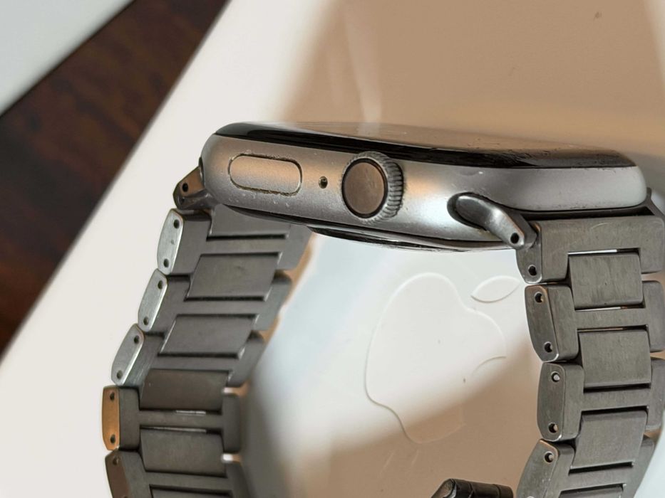 Apple Watch Series 5 44mm Aço Inoxidável Silver + 6 Braceletes