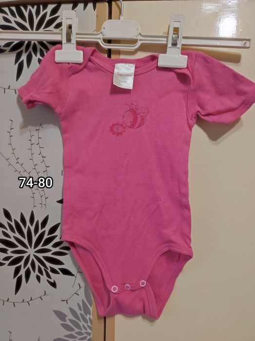 Бодік на дівчинку,розмір 74-80 ,за два 15 грн