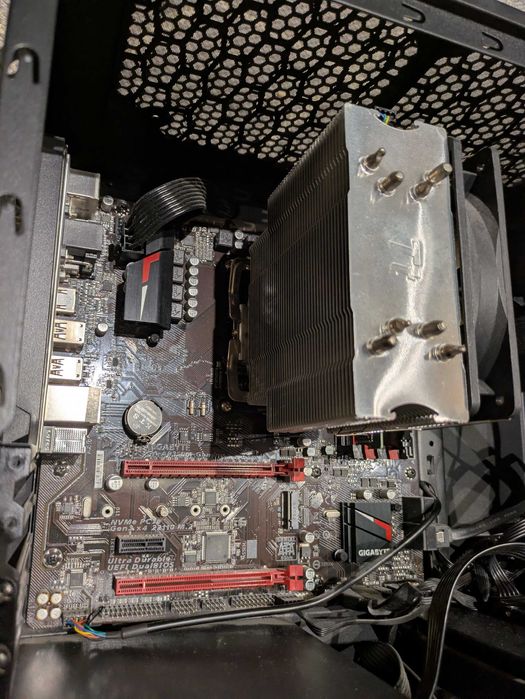 Gigabyte AMD B350M Gaming 3