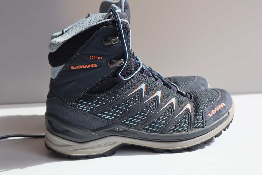 Трекінгові черевики Lowa Gore-Tex 38 розмір