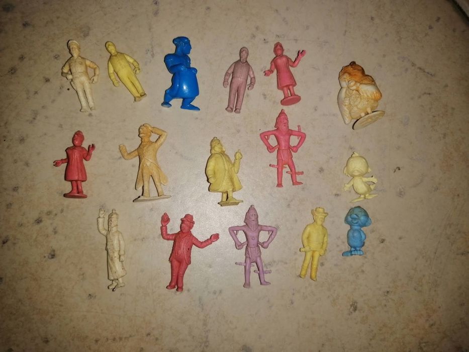 Bonecos antigos monocromático olá Rajá outros