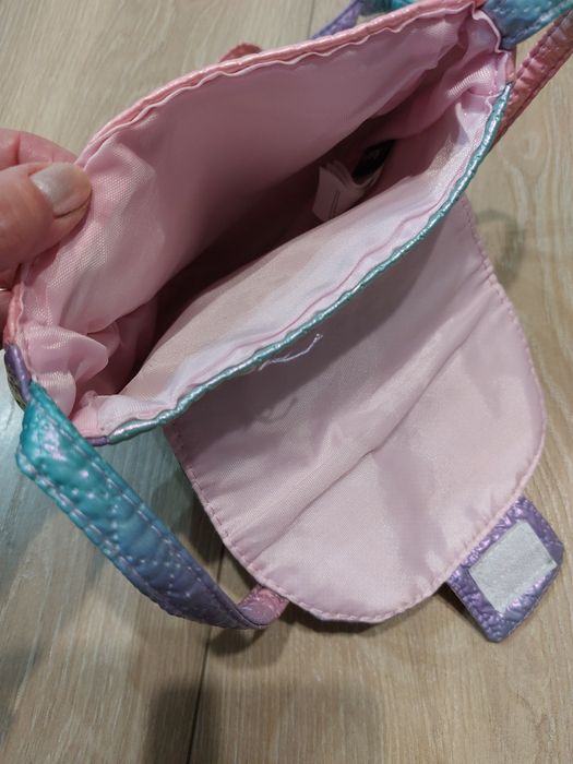 Torebka dziewczęca, Sinsey