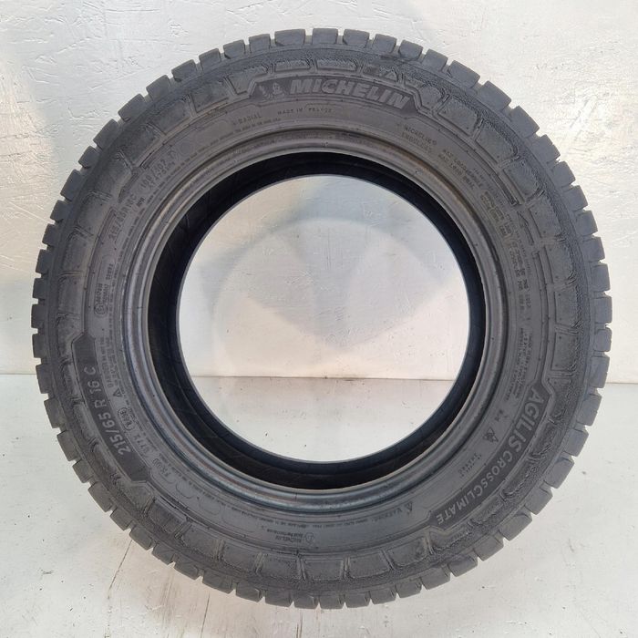 Opony Michelin Aglis CrossClimate 215/65r16C 109/107T