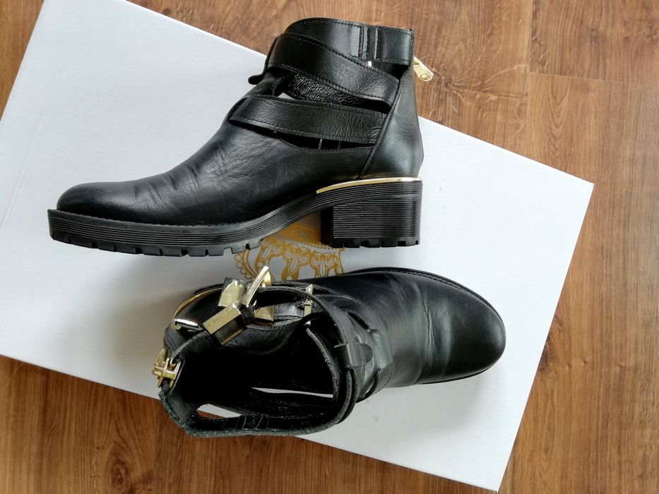 Sztyblety skóra naturalna buty złote klamerki dodatki