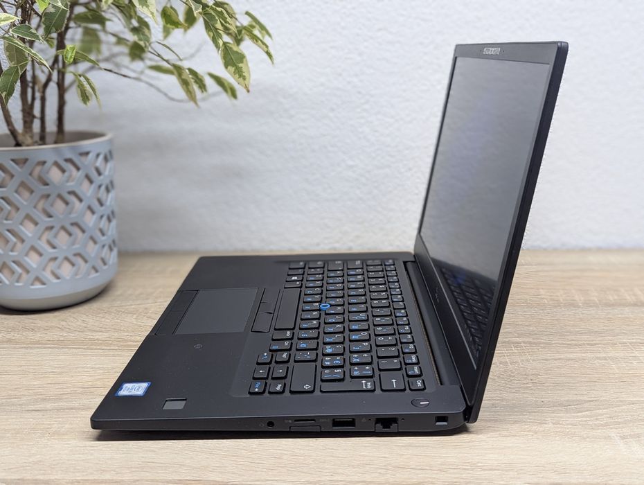 Продам потужний ноутбук Dell Latitude 7490