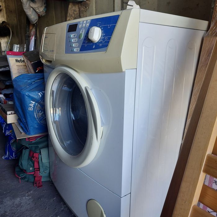 Продам стиральную машинку HANSA