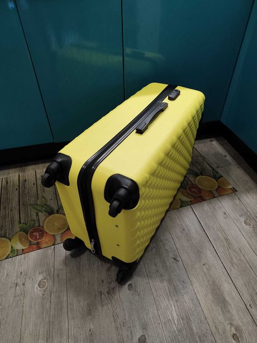 Mala Rigida 23kgs LCase apenas 30euros