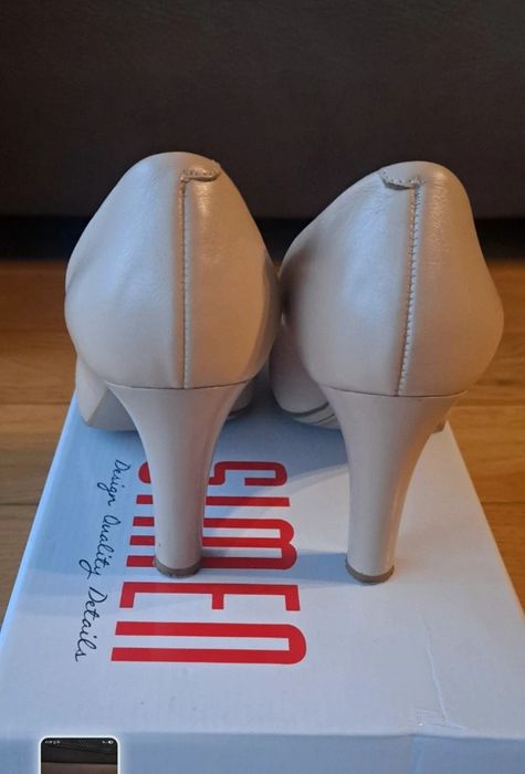 Eleganckie skórzane buty damskie na obcasie Kati rozmiar 38