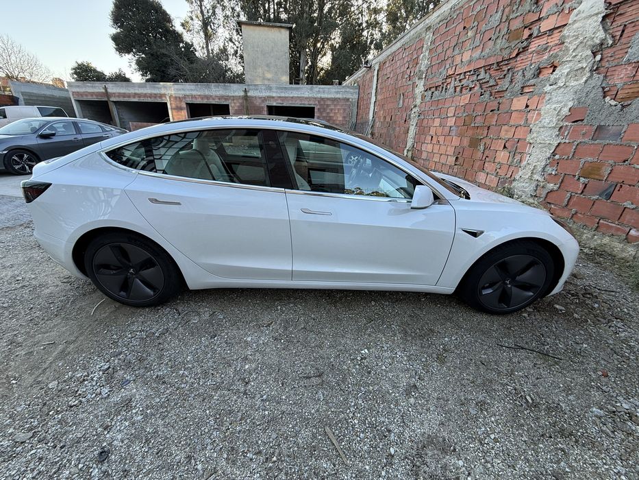 Tesla model 3 standard range plus IVA DEDUTIVEL
