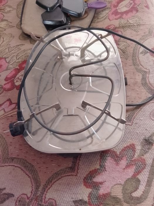 Раклетниця-гриль