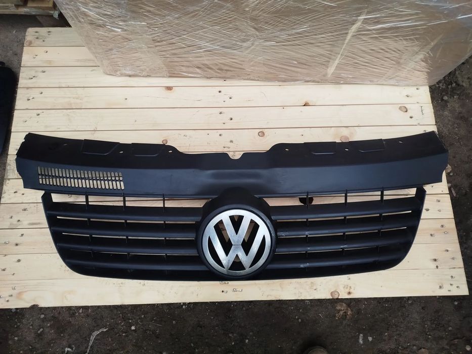 Volkswagen Transporter T5 atrapa grill