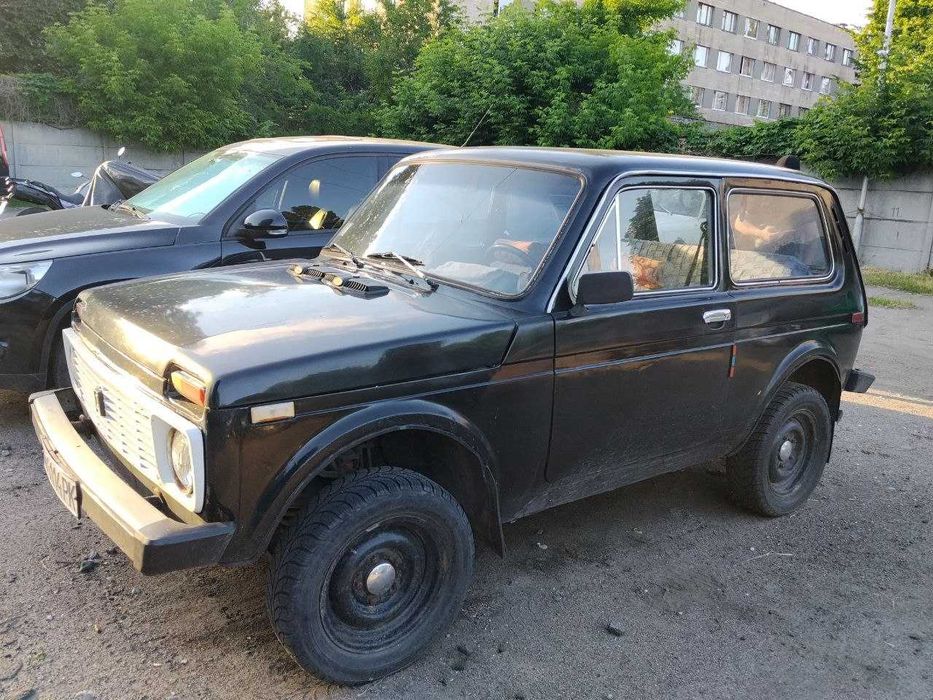 Продаж автомобіля Нива Ваз 2121