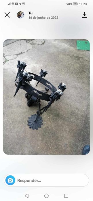 Candeeiro de teto enorme