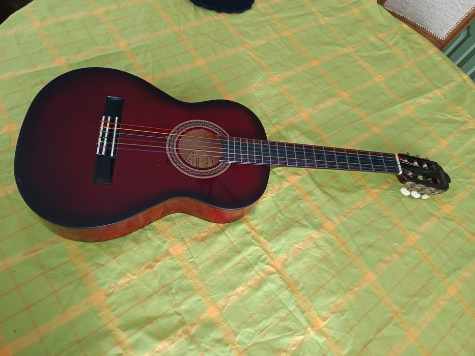 Guitarra clássica 3/4 personalizada