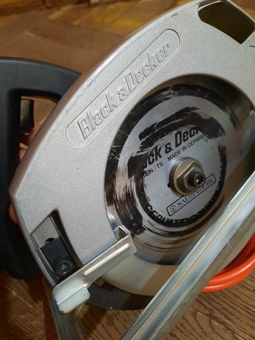 Зроблено в West Germany!!Дискова пила Black & Decker DN 57,800вт,диск 156мм