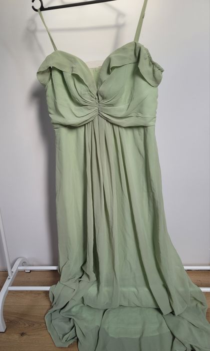 Sukienka długa litera A opadające ramiona studniówka sylwester balowa